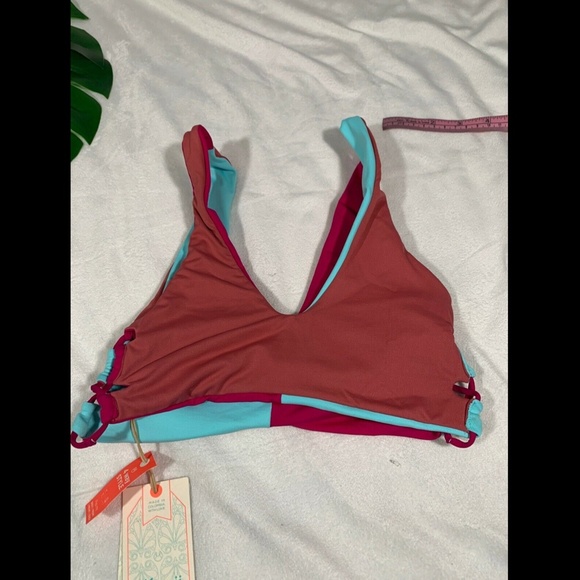 NWT Maaji Side Cutout Colorblock Bikini Top in Evergreen‎ [SZ Medium ] Pink - Picture 8 of 8